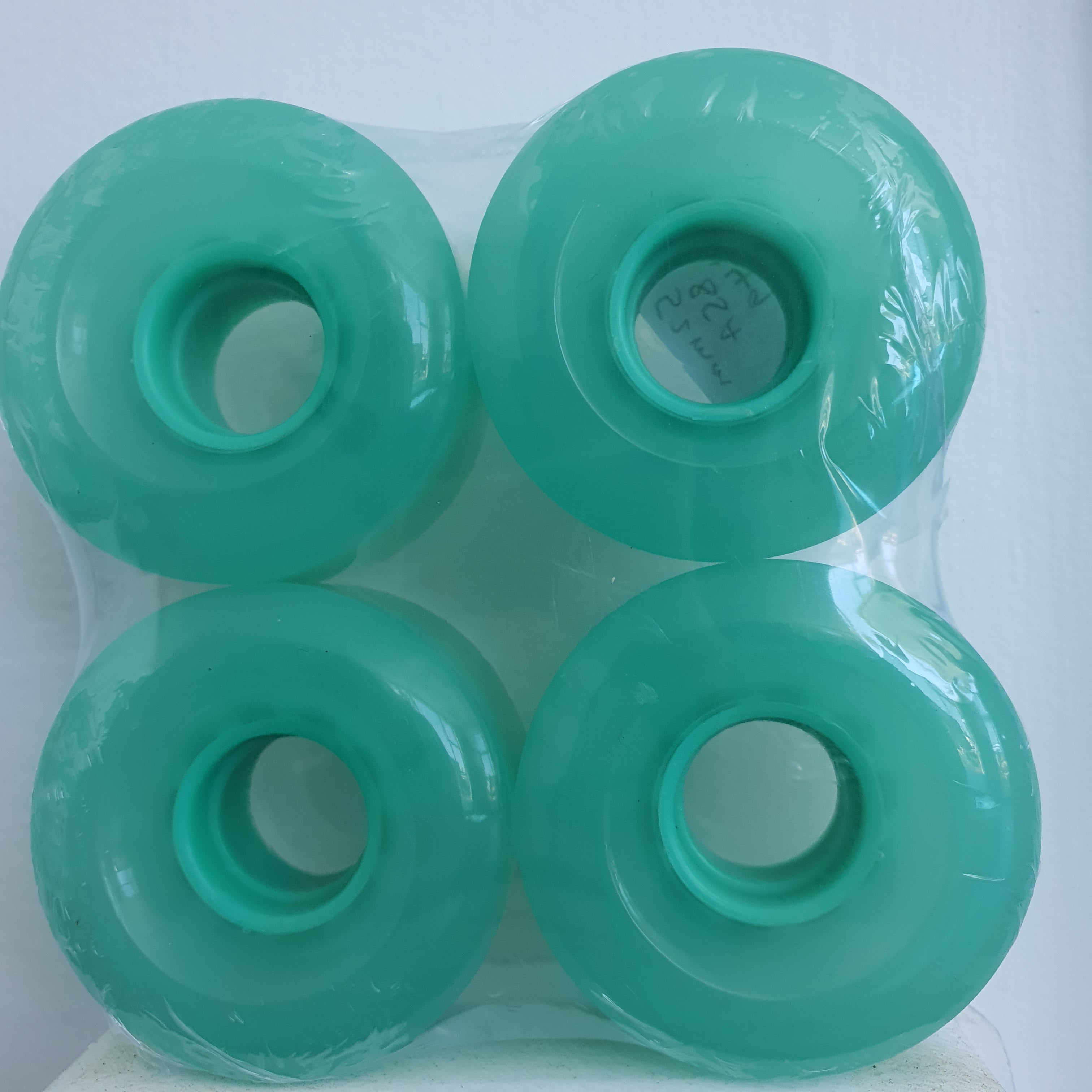 HollaDays: Outdoor Wheels Pack of 4