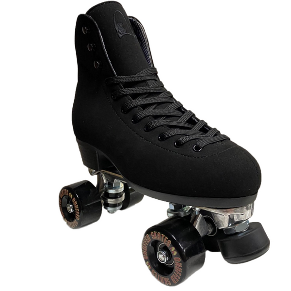 Chuffed wanderer roller skate in vegan black. A cruelty free boot and skate that works equally well on the street and at the park.