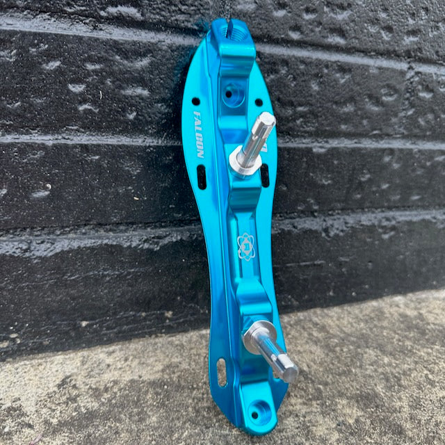 Atom pilot falcon roller skate base plates in blue