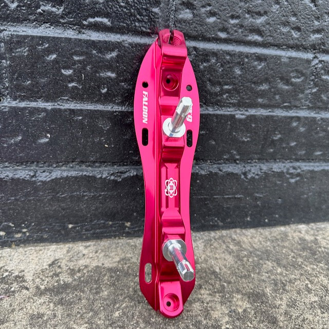 Atom pilot falcon roller skate base plates in red