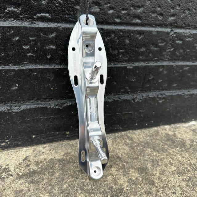 Atom pilot falcon roller skate base plates in silver